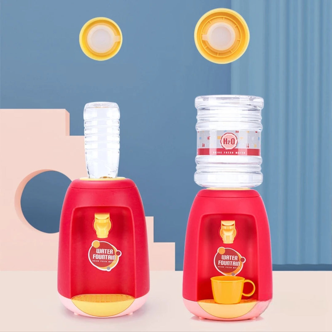Montessori Mini Water Dispenser Toy Holds up to 1.8 Liters, Made of Non-Toxic ABS Plastic, Safe for Ages 3+