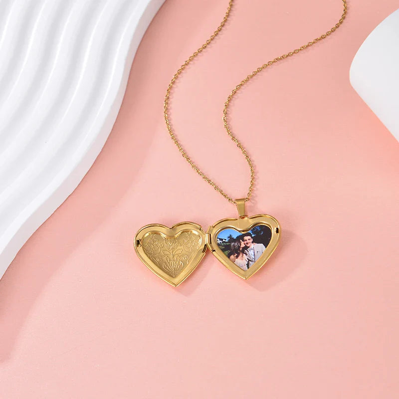 Personalized Heart Locket Photo Necklace Valentine'S Day Pendant
