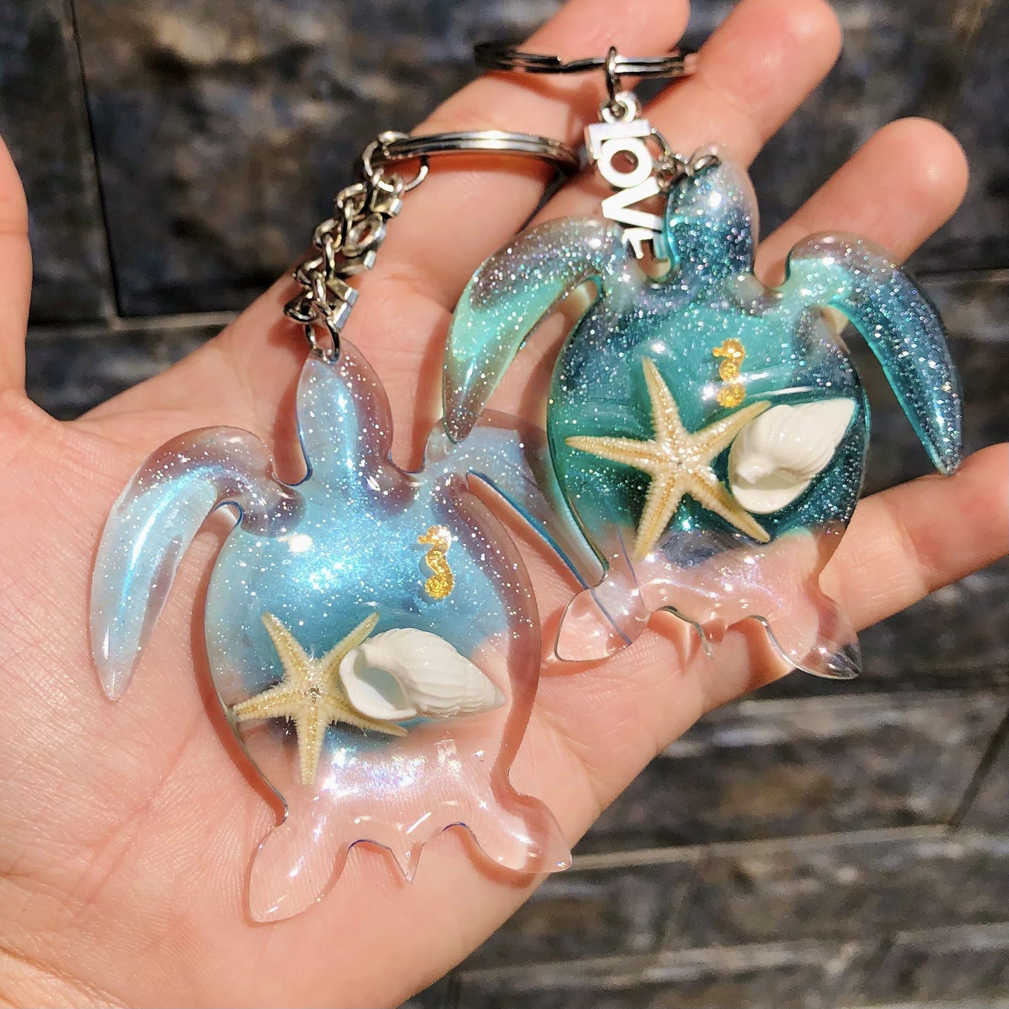 Handmade Resin Sea Turtle Keychain with Ocean Blue and Seashells