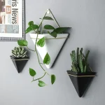 Wall Hanging Triangle Ceramic Vase for Home Decoration