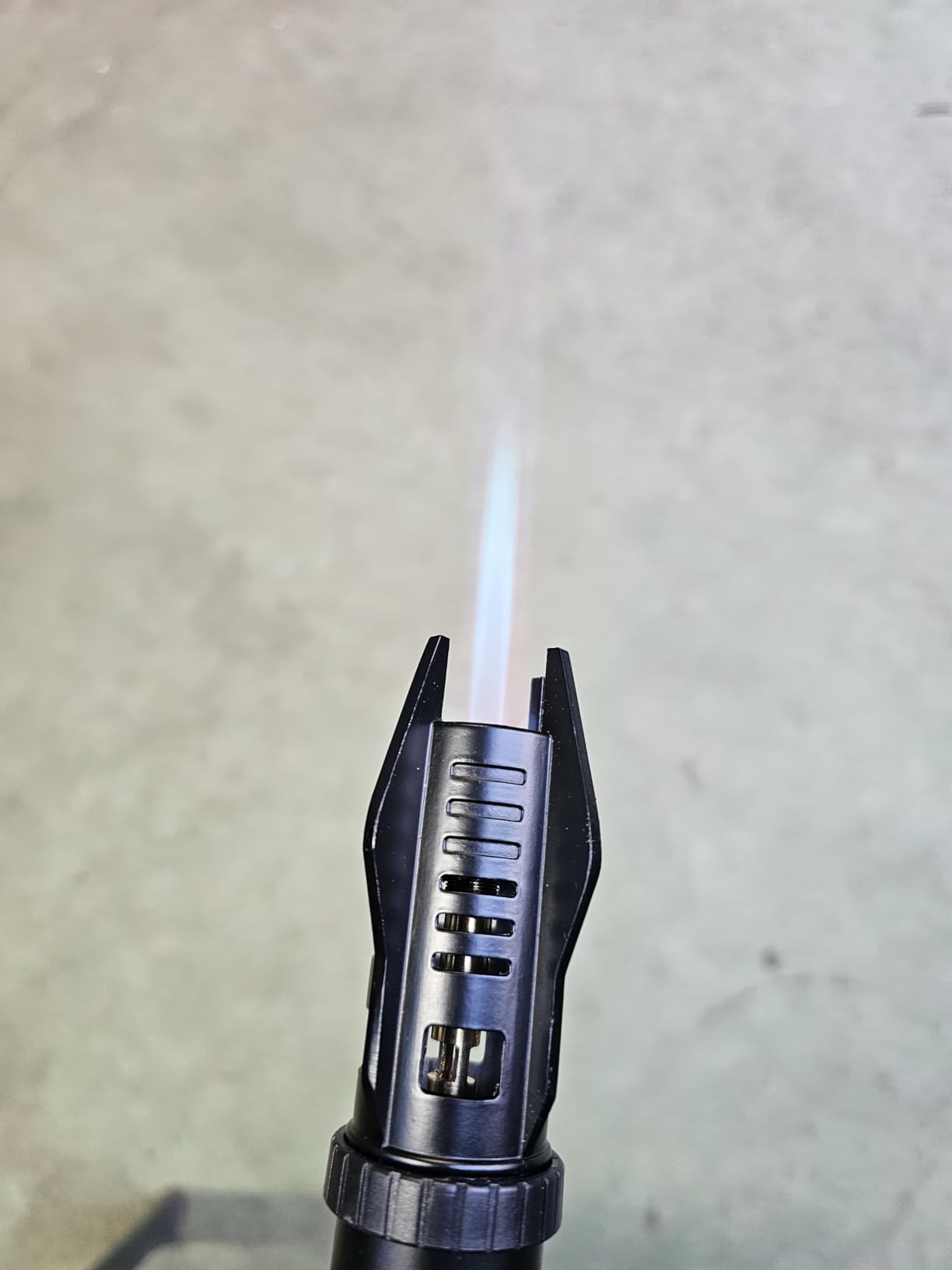 Lightsaber Butane Torch Lighter, Windproof Adjustable Refillable Red Flame Jet Torch Lighter With Safety Switch photo review